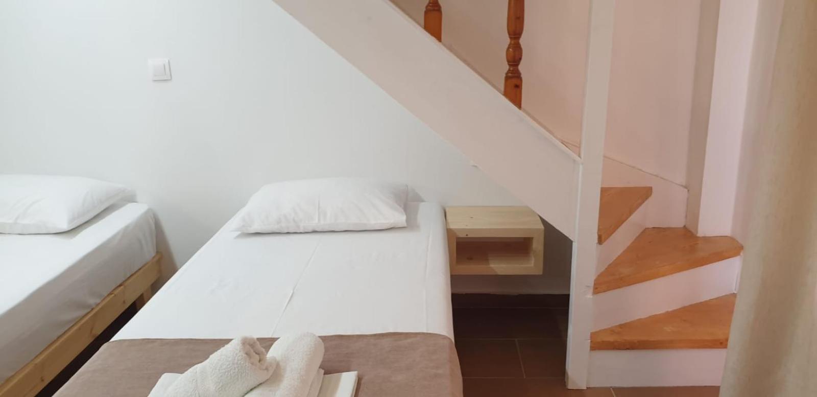Apart-Hotel Llazari ヒマラ エクステリア 写真