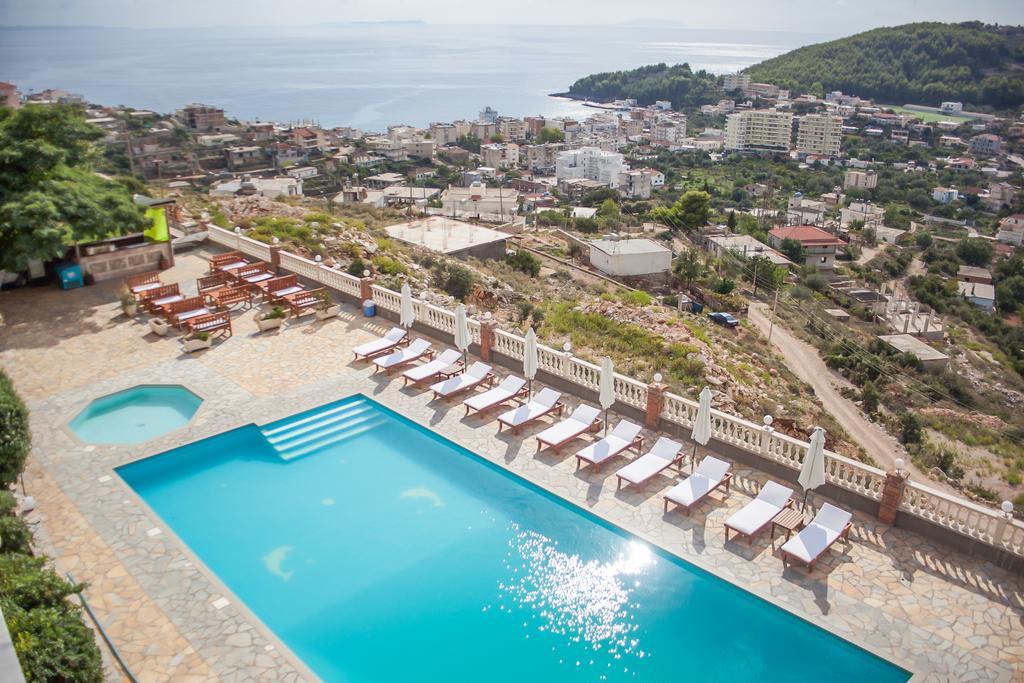 Apart-Hotel Llazari ヒマラ 部屋 写真
